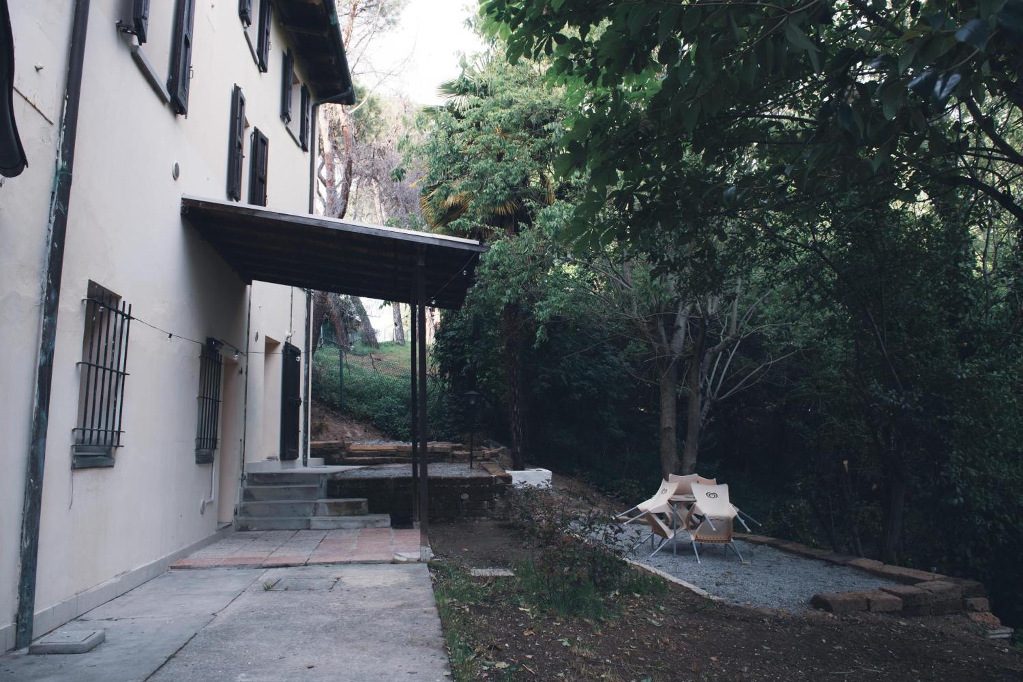 Home Peterpan, B&B Direttamente Sulla Piazza Casal Fiumanese Exterior foto
